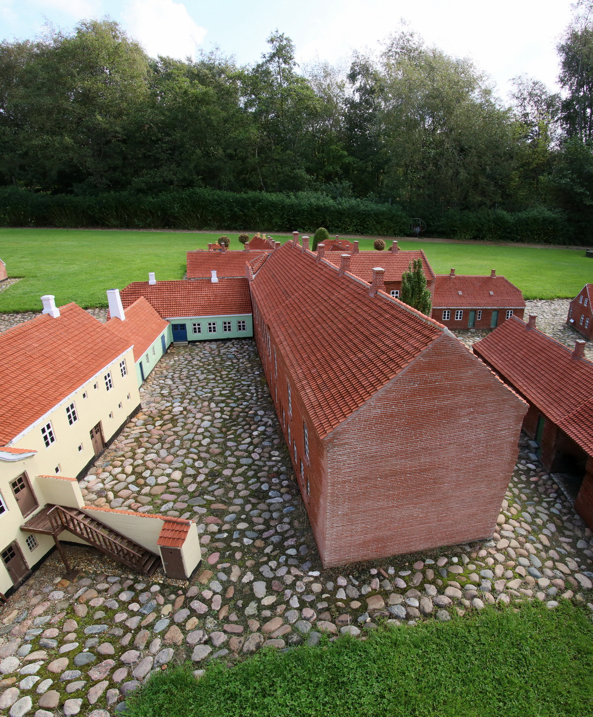 [Group 5]-2015_09_12_015688_2015_09_12_015691-4 images_Bildgr��e �ndern